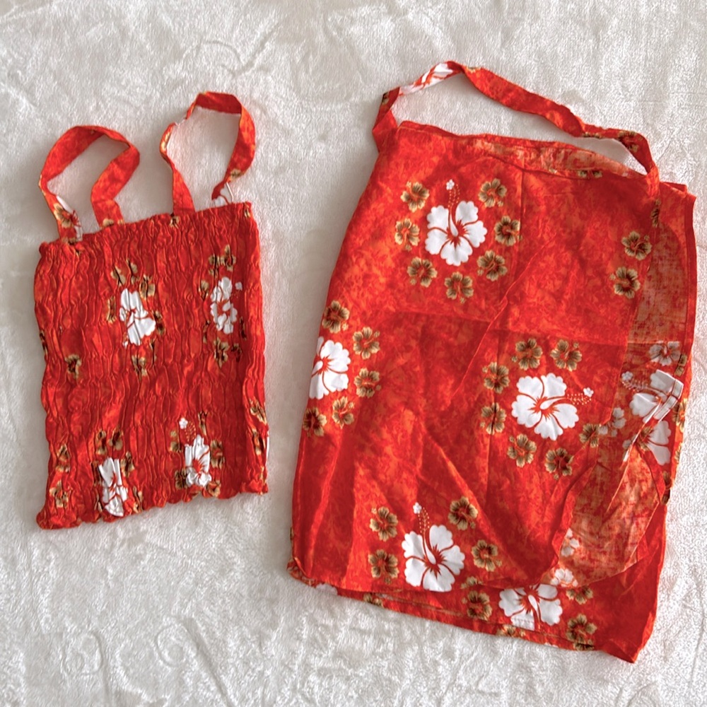 NWOT Hawaiian Top Skirt Set